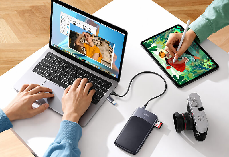 UGREEN USB-C/A to 2.5 inch SSD/HDD Enclosure with USB-A 3.0 and Card Reader