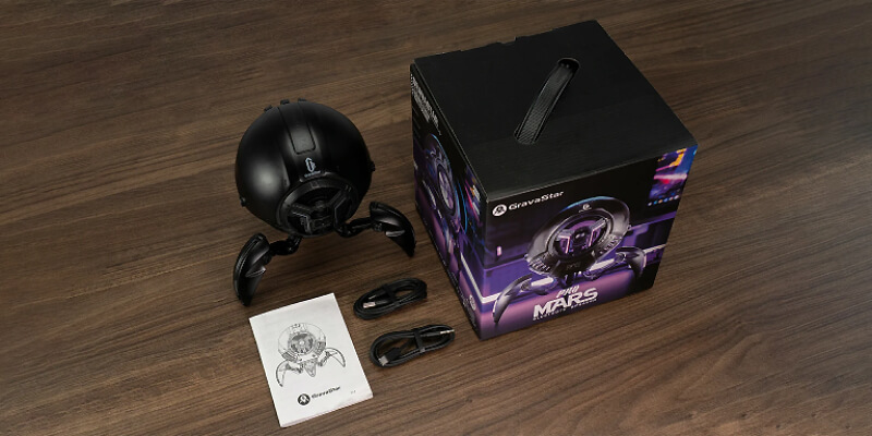 GravaStar Mars Pro design and charging